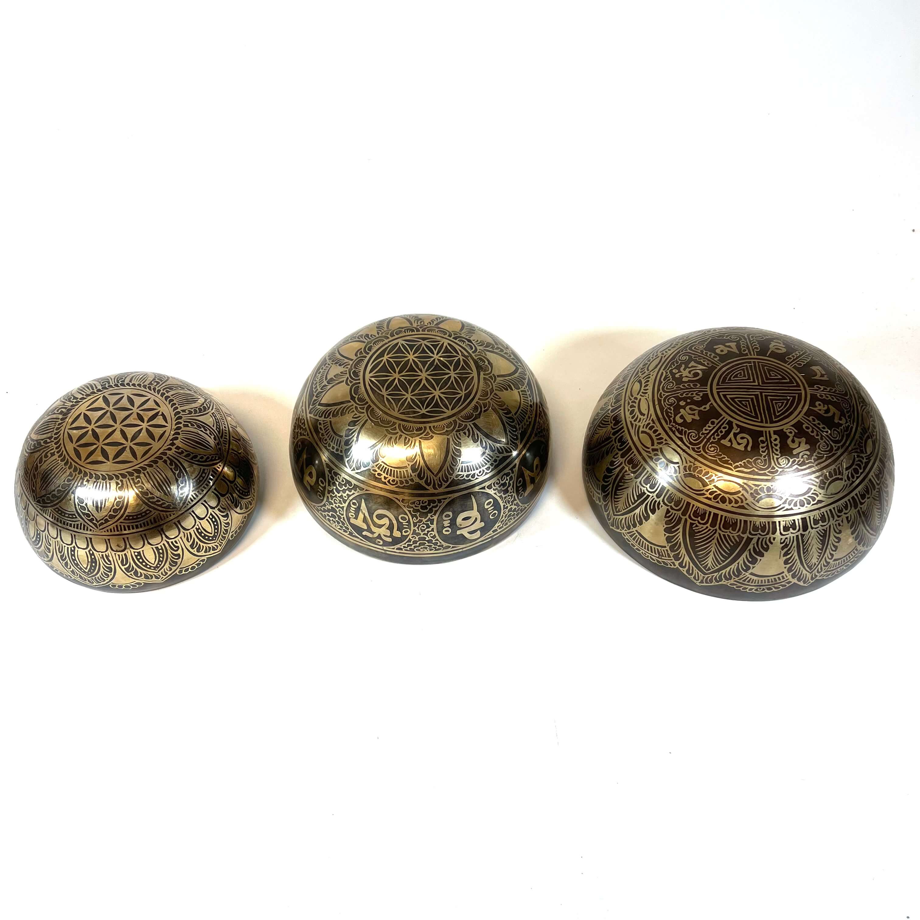 Tibetan Engraved Singing Bowl Set Bottom