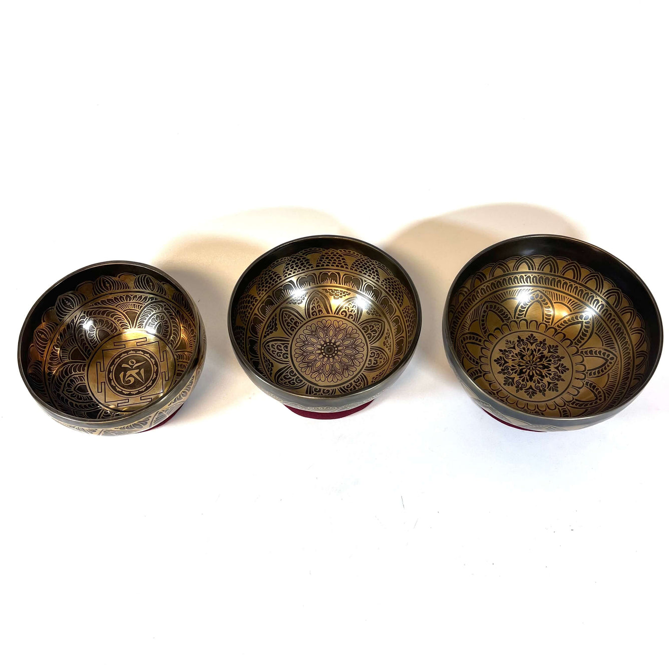 7 Chakra Tiger Singing Bowl Set Inside