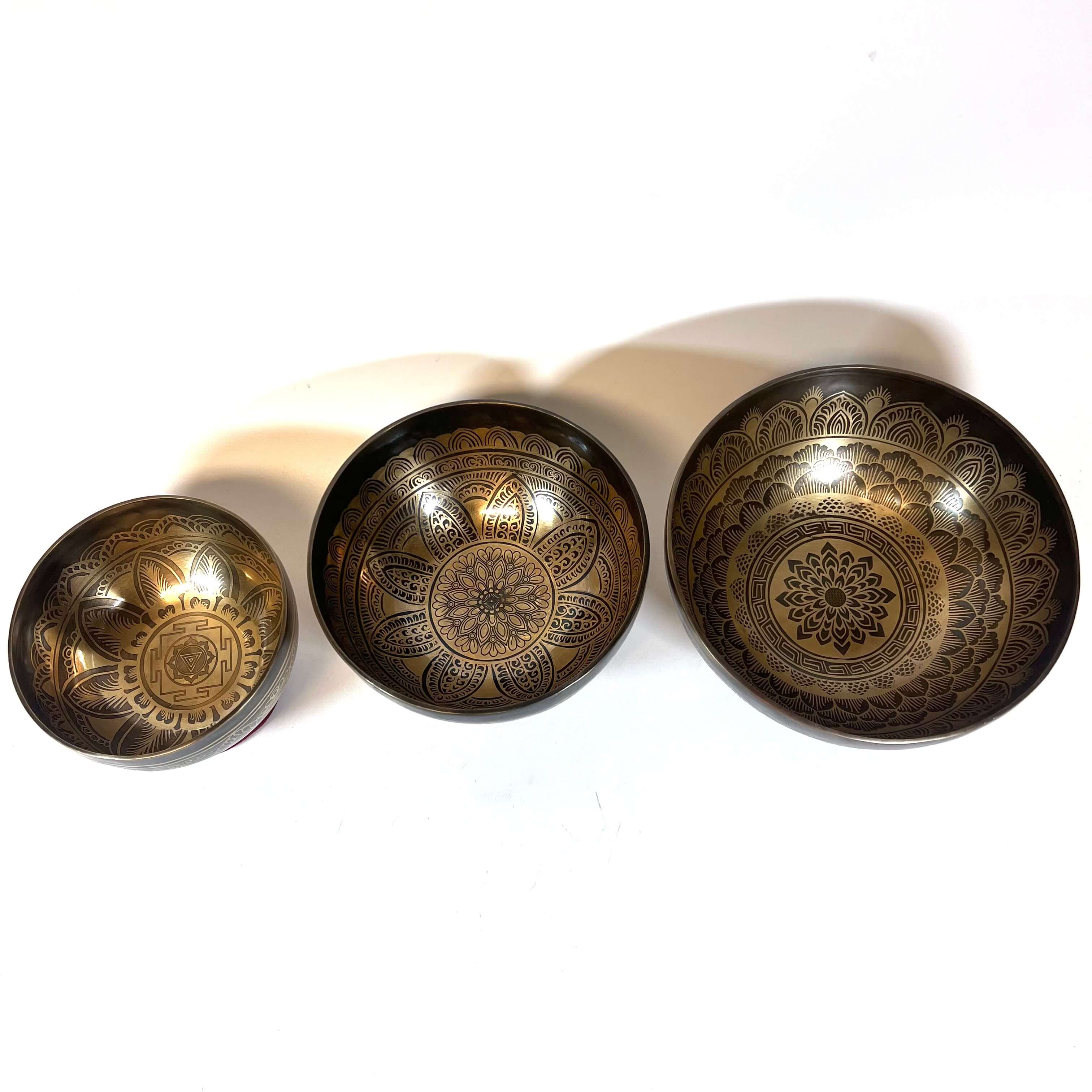 Bronze Matte Singing Bowl Set Inside